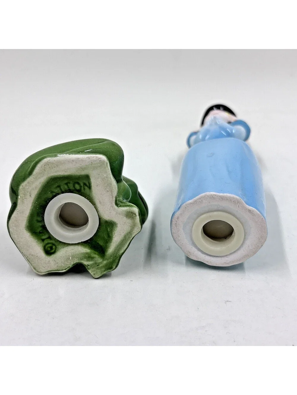 RARE Princess Frog Ceramic Salt & Pepper Shakers Set Novelty Fairy Tales